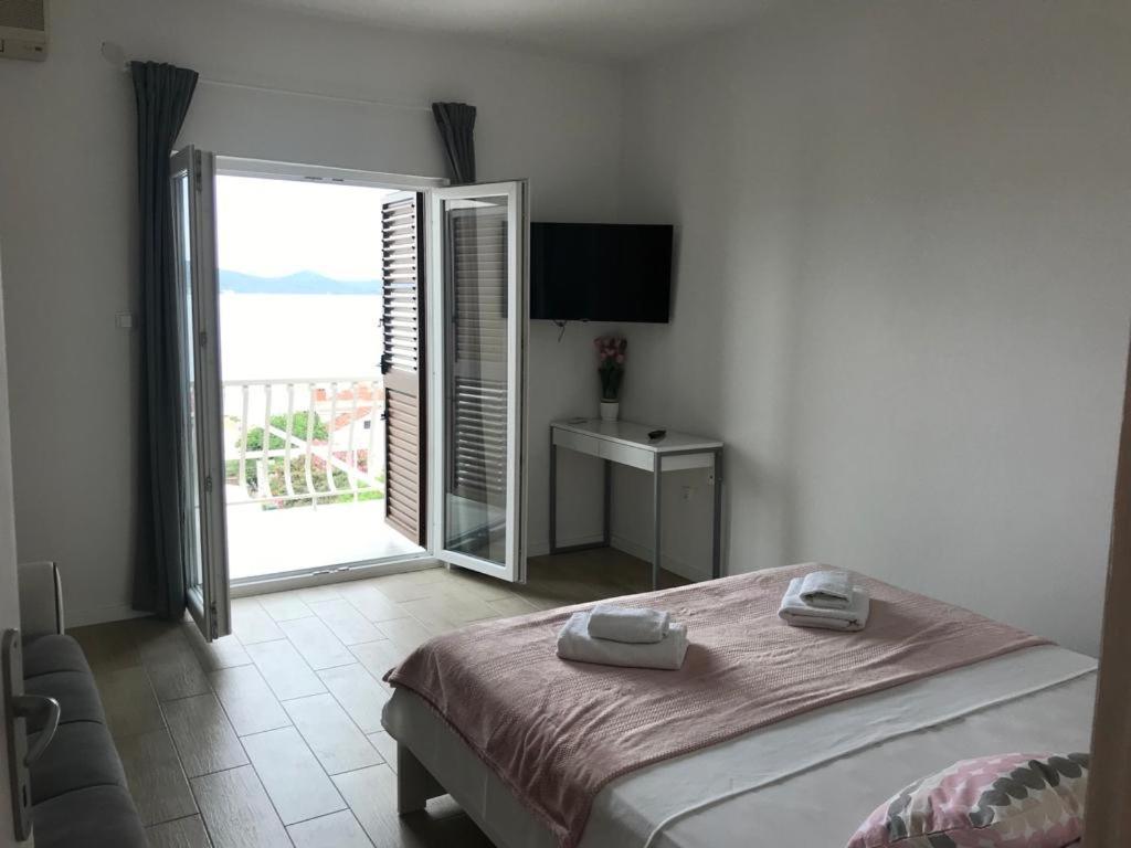 Apartmani Solis Sveti Petar  Eksteriør bilde